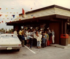 The former Burger Chef at 86th Street and Ditch Road (Greenbriar) in Indianapolis. The crowd outside is waiting for the store to be unlocked on opening day, probably around 1970 based on the logo - it was the first used by General Foods when they took over.  Photo is courtesy Richard Patton, Jr.  